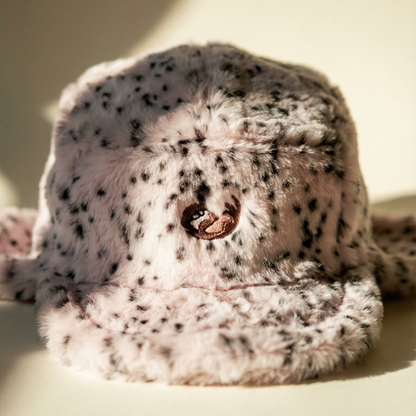 Karvamüts Lumeleopard
